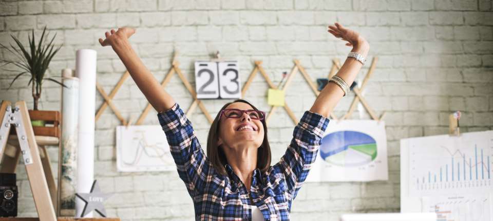 Une entrepreneuse heureuse